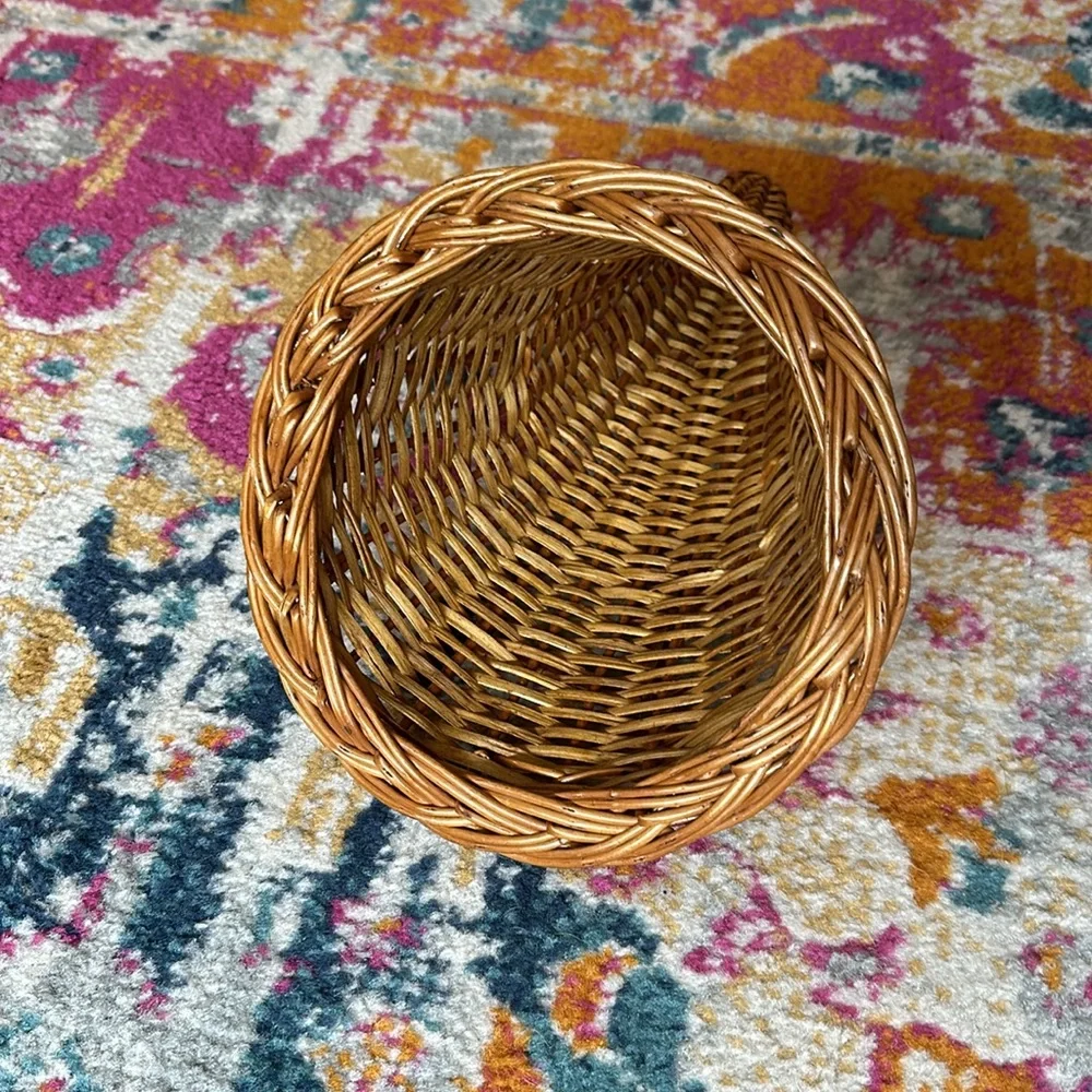 Vintage wicker cornucopia basket of plenty fall home decor